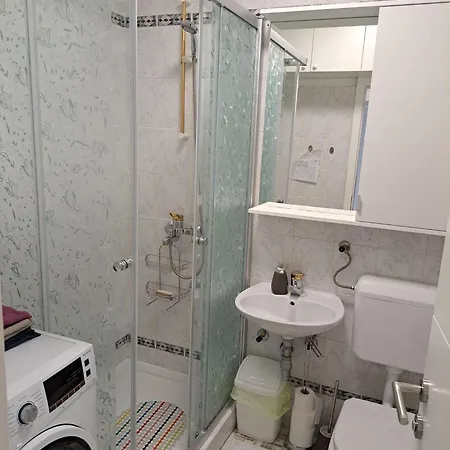 Gostinjska kuća Double Seaview *